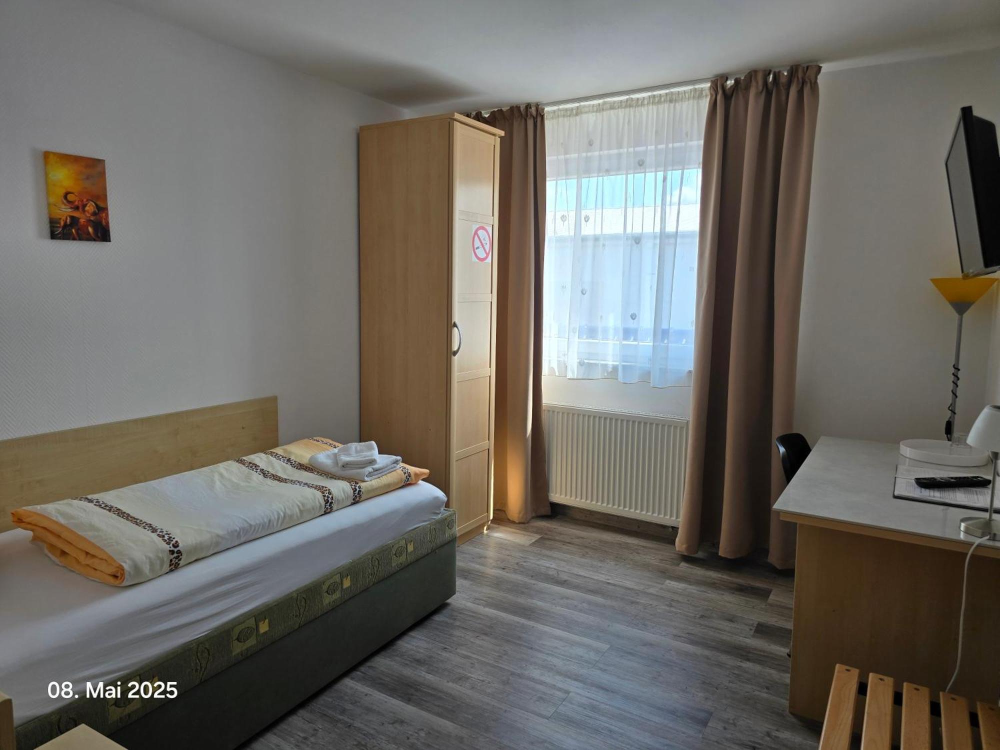 Riedstadt Hotel Ackermann מראה חיצוני תמונה