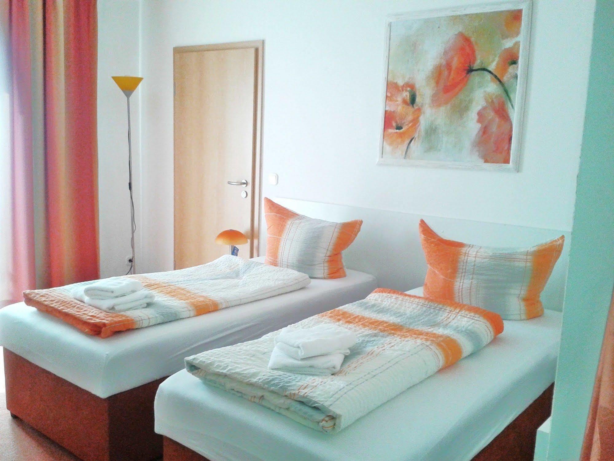 Riedstadt Hotel Ackermann מראה חיצוני תמונה