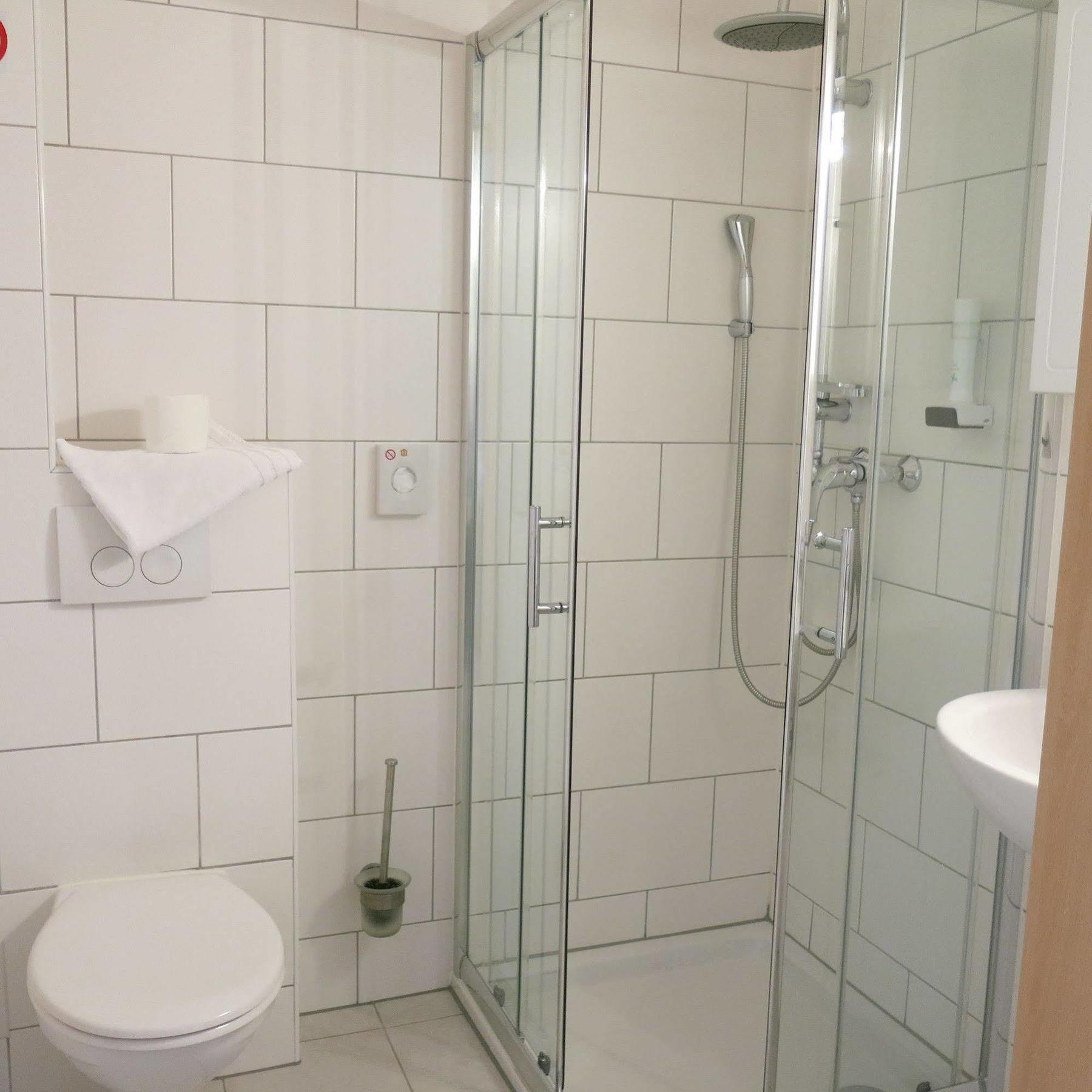 Riedstadt Hotel Ackermann מראה חיצוני תמונה