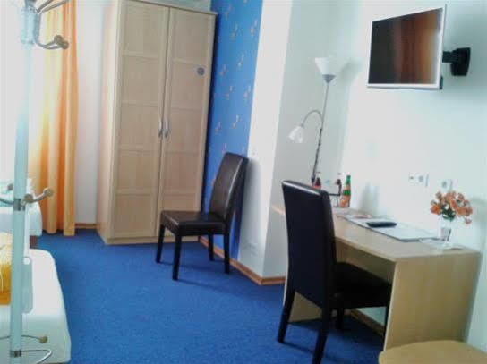 Riedstadt Hotel Ackermann מראה חיצוני תמונה