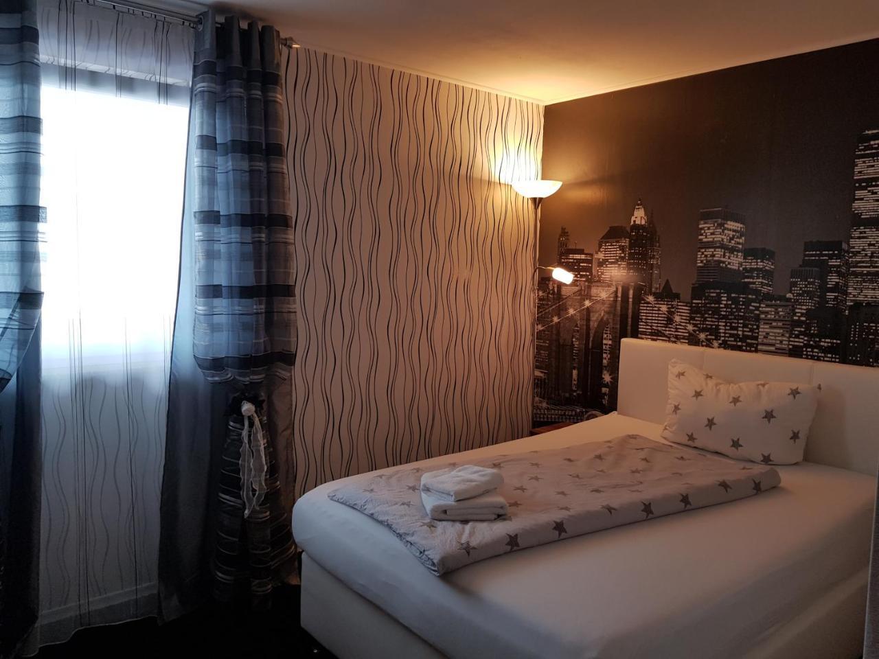 Riedstadt Hotel Ackermann מראה חיצוני תמונה