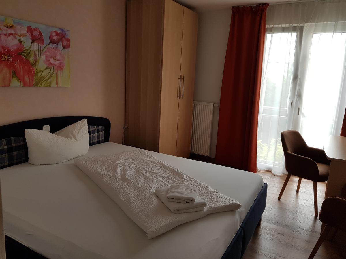 Riedstadt Hotel Ackermann מראה חיצוני תמונה
